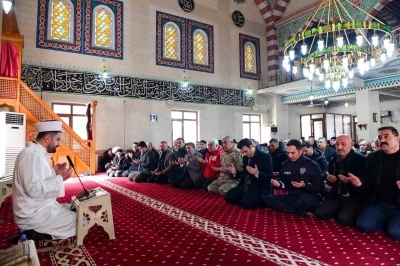 &Ccedil;atak&rsquo;ta &ccedil;ığ felaketinde hayatını kaybeden 42 kişi anıldı
