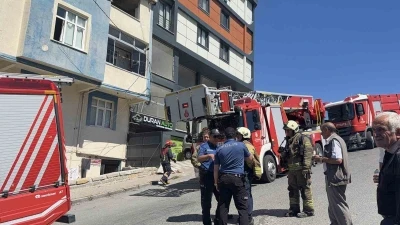 &Ccedil;atı katında &ccedil;ıkan yangının ardından dikkat &ccedil;eken iddia: "Şikayet ettik, ev yandı"
