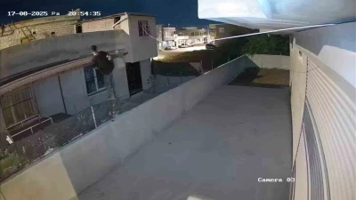 Çatıdan tırmanıp hırsızlık yaptı, yakalanınca &quot;Hatırlamıyorum&quot; dedi
