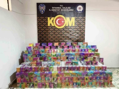&Ccedil;ay paketleri arasında ka&ccedil;ak sigara sevkiyatı dronlu polis takibine takıldı
