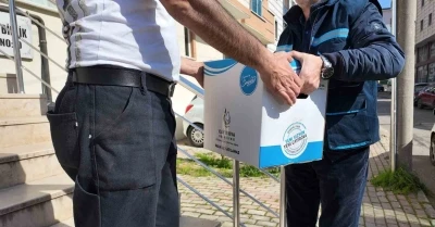 &Ccedil;ayırova&rsquo;da ihtiya&ccedil; sahibi ailelere gıda kolisi dağıtılıyor
