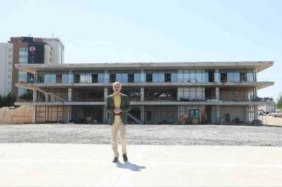 &Ccedil;ayırova Spor Lisesi inşaatının y&uuml;zde 80&rsquo;i tamamlandı
