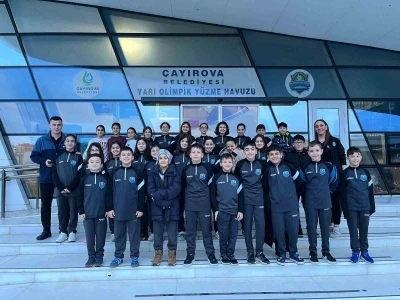 &Ccedil;ayırovalı y&uuml;z&uuml;c&uuml;ler yarışlardan 27 madalyayla d&ouml;nd&uuml;
