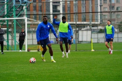 &Ccedil;aykur Rizespor, ertelenen Samsunspor ma&ccedil;ı hazırlıkları başladı
