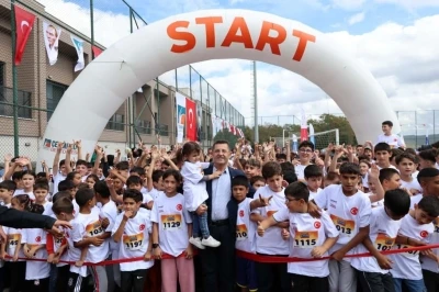 Çekmeköy’de düzenlenen Ömerli Çocuk Şenliği 7’den 70’e renkli görüntülere sahne oldu
