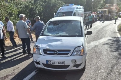 Cenazeye gidenlere otomobilin çarptığı kazada ölü sayısı 2’ye yükseldi
