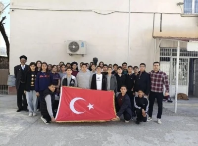 &Ccedil;ermik&rsquo;te, hayatını kaybeden &ouml;ğretmen ve &ouml;ğrenciler anıldı
