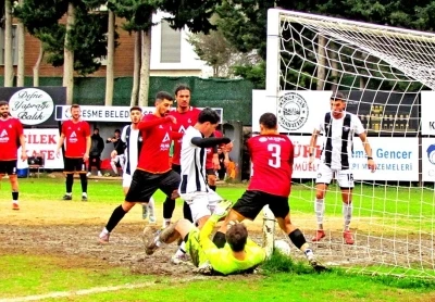 &Ccedil;eşme Belediyespor&rsquo;dan 90+9&rsquo;da hayati galibiyet: Ligde kalmayı garantiledi
