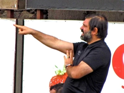 &Ccedil;eşme Belediyespor Teknik Direkt&ouml;r&uuml; G&ouml;ren: "Efsanelik zor zamanlarda başlar"
