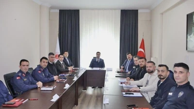 &Ccedil;eşme ve Karaburun&rsquo;da &rsquo;Adli G&uuml;venlik&rsquo; masaya yatırıldı
