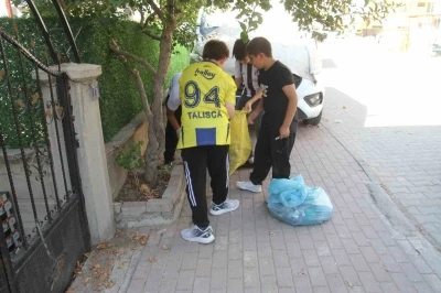 Çevreci çocuklardan örnek davranış
