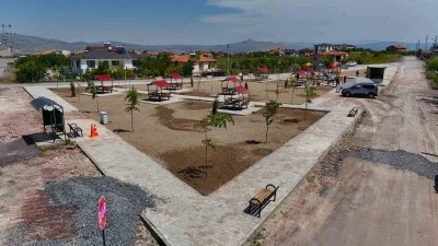 &Ccedil;evril mahallesi yeni parkına kavuşuyor
