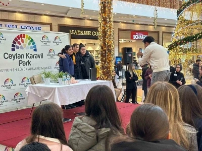 Ceylan Karavil Park AVM&rsquo;de Beyza Alko&ccedil; imza g&uuml;n&uuml; yoğun ilgi g&ouml;rd&uuml;
