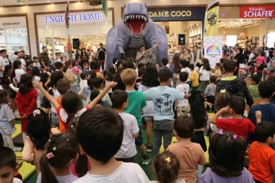 Ceylan Karavil Park’ta &quot;Jurassic Age&quot; etkinliği çocuklarla buluştu
