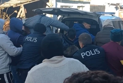 Cezaevinden ka&ccedil;an mahkum mahalleyi birbirine kattı
