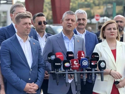 CHP Genel Başkanı Özel: &quot;Bir siyasi parti genel başkanının başka bir siyasi parti genel başkanını ziyaret etmesi ayıplanamaz&quot;
