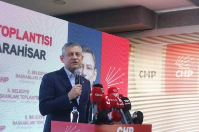 CHP Genel Başkanı &Ouml;zg&uuml;r &Ouml;zel, &Ouml;zkan Yalım&rsquo;ın &ccedil;ekilen g&ouml;r&uuml;nt&uuml;leri &uuml;zerinden iktidara y&uuml;klendi:
