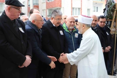 CHP&rsquo;li Utku &Ccedil;akır&ouml;zer&rsquo;in babası son yolculuğuna uğurlandı
