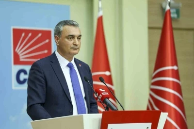 CHP S&ouml;zc&uuml;s&uuml; Sarı: "4 il başkanlığımız merkez il&ccedil;elerle beraber g&ouml;revden alındı"
