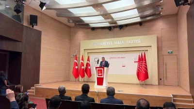 CHP S&ouml;zc&uuml;s&uuml; Sarı: "Kurultayı reddeden bir anlayış i&ccedil;inde olmadığımızı değerlendiriyorum"
