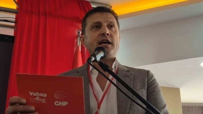 CHP Tekirdağ İl Kongresi’nde büyük kriz: &quot;Kovun beni&quot; diyerek salonu terk etti
