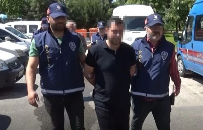 &Ccedil;i&ccedil;ek hırsızlığı kavgasında 2 kişiyi &ouml;ld&uuml;ren sanık hakkında yakalama kararı &ccedil;ıktı