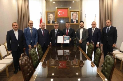 &Ccedil;i&ccedil;ekyazı Barajı i&ccedil;in imzalar atıldı: 4 il&ccedil;eye uzun vadeli su g&uuml;vencesi
