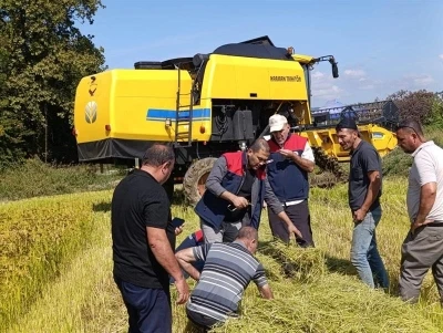 Çiftçinin emeği için biçerdöverler kontrol altında
