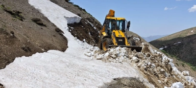 &Ccedil;ift&ccedil;inin Tarlasına Ulaşımı Kolaylaşıyor