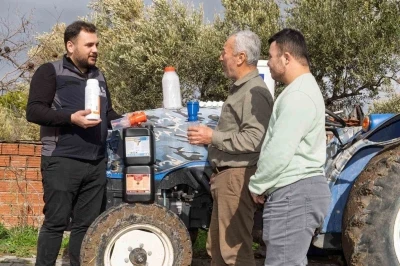 &Ccedil;ift&ccedil;iye buzağı kiti ve dezenfektan desteği
