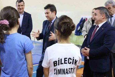 Cimnastik Federasyonu Başkanı Suat &Ccedil;elen Bilecik&rsquo;te antrenmanları inceledi
