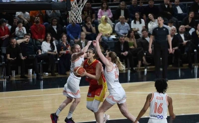&Ccedil;İMSA &Ccedil;BK Mersin: 75 - Athinaikos Qualco: 77
