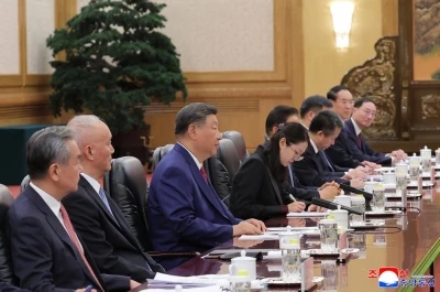 Çin Devlet Başkanı Jinping, Kuzey Kore lideri Kim Jong-Un ile görüştü
