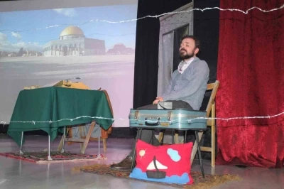 Çınarcık’ta &quot;Bir Filistin Hikayesi&quot; adlı oyun sahnelendi
