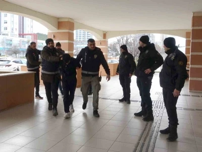 Cinayetle sonu&ccedil;lanan kavganın sanıkları mahkemede aileye başsağlığı diledi

