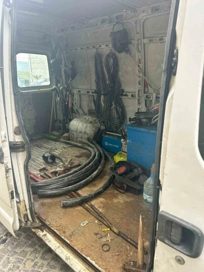 &Ccedil;ine&rsquo;de kablo hırsızları yakalandı
