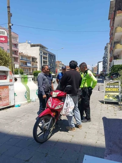 &Ccedil;ine&rsquo;de kaldırımlarda motosiklet denetimi

