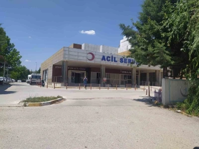 Çivril Devlet Hastanesinde 50 hastane personeli zehirlendi
