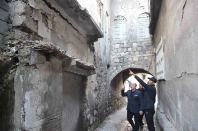 Cizre&rsquo;de 200 yıllık tarihi kemerli ev yıkılma tehlikesiyle karşı karşıya
