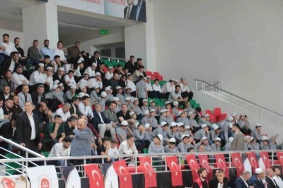 Cizre&rsquo;de 335 hafız diplomalarını aldı
