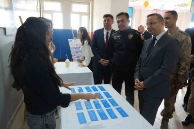 Cizre&rsquo;de Bilim Fuarı yoğun ilgi g&ouml;rd&uuml;
