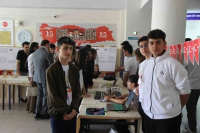 Cizre&rsquo;de &ouml;ğrenciler 20 farklı bilimsel proje sergiledi
