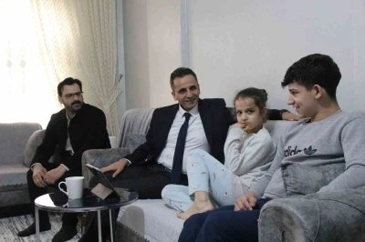 Cizre&rsquo;de &ouml;zel &ouml;ğrencilerin &ouml;ğrenme yolculuğu evlerinde s&uuml;r&uuml;yor
