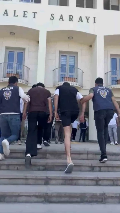 &Ccedil;ocuk istismarı g&ouml;r&uuml;nt&uuml;leri satın aldığı iddiasıyla 2 ş&uuml;pheli tutuklandı

