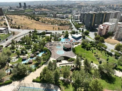 Çocuk oyun dünyası hizmete açıldı
