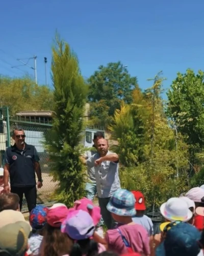 Çocuk sosyal tesisleri öğrencileri sera alanını gezdi
