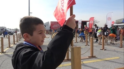 Çocuklar pili bitmeyen oyunlarla eğlendi
