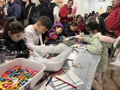 &Ccedil;ocuklar Ramazan şenliğinde eğlendi
