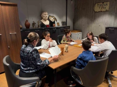 Çocuklar Troya Müzesi’ni ele geçirdi
