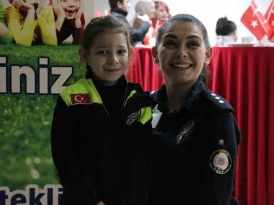 &Ccedil;ocuklar ve gen&ccedil;lerin sosyalleşmesini ama&ccedil; edinen projede 17 bin 500 kişiye ulaşıldı
